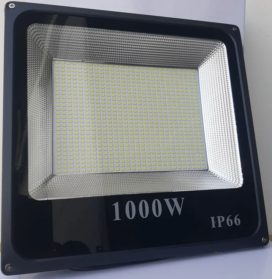 LED Floodlight 1000W High-Efficiency Industrial Lighting