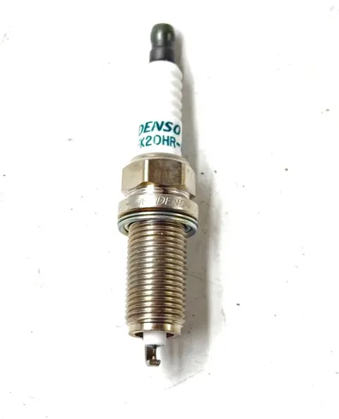 DENSO FC16HR-Q8 | Spark Plug for Toyota & Lexus OEM 90919-01289
