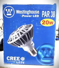 Премиум светодиодная лампа PAR38 20W