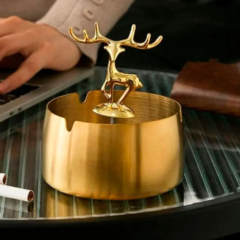 Olenn BK-00094397 | Metal Ashtray Deer Motif