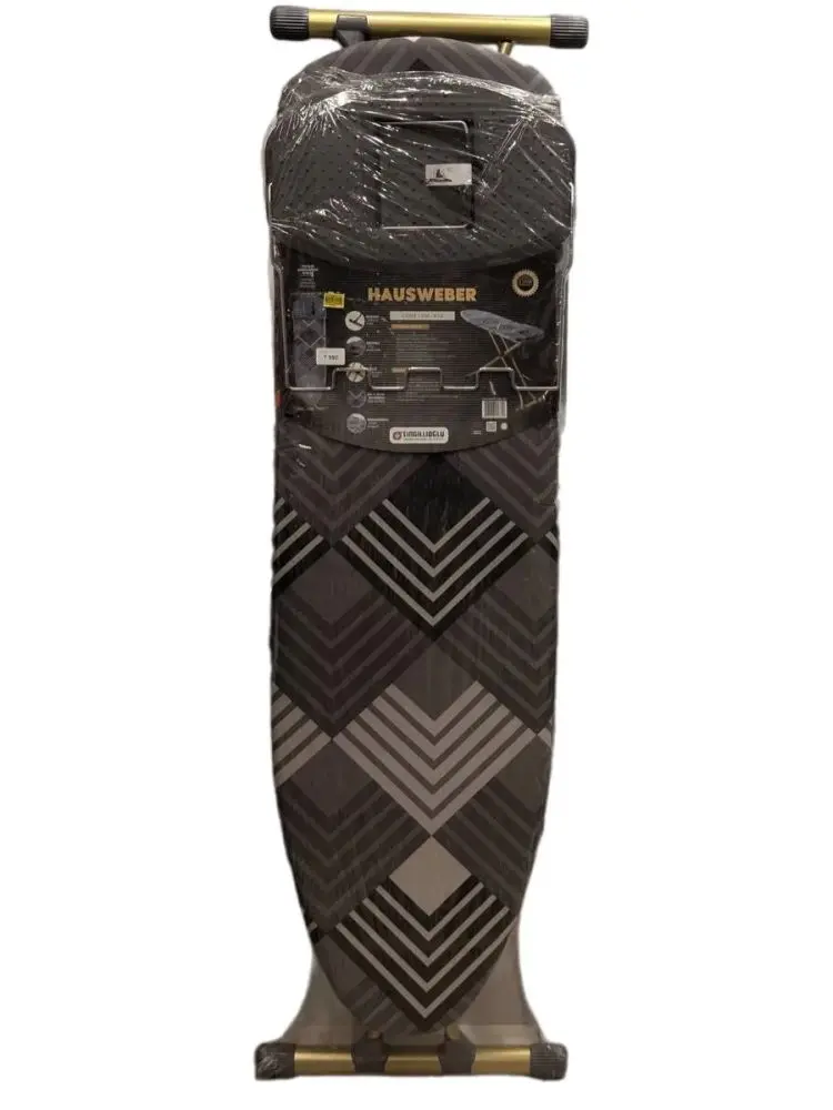 Ongulloglu Hausweber CM-970 | Ironing Board with Integrated Socket