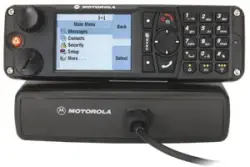 Motorola MTM800 | Mobil Radiostansiýa 380-430 MHz goşundylary bilen
